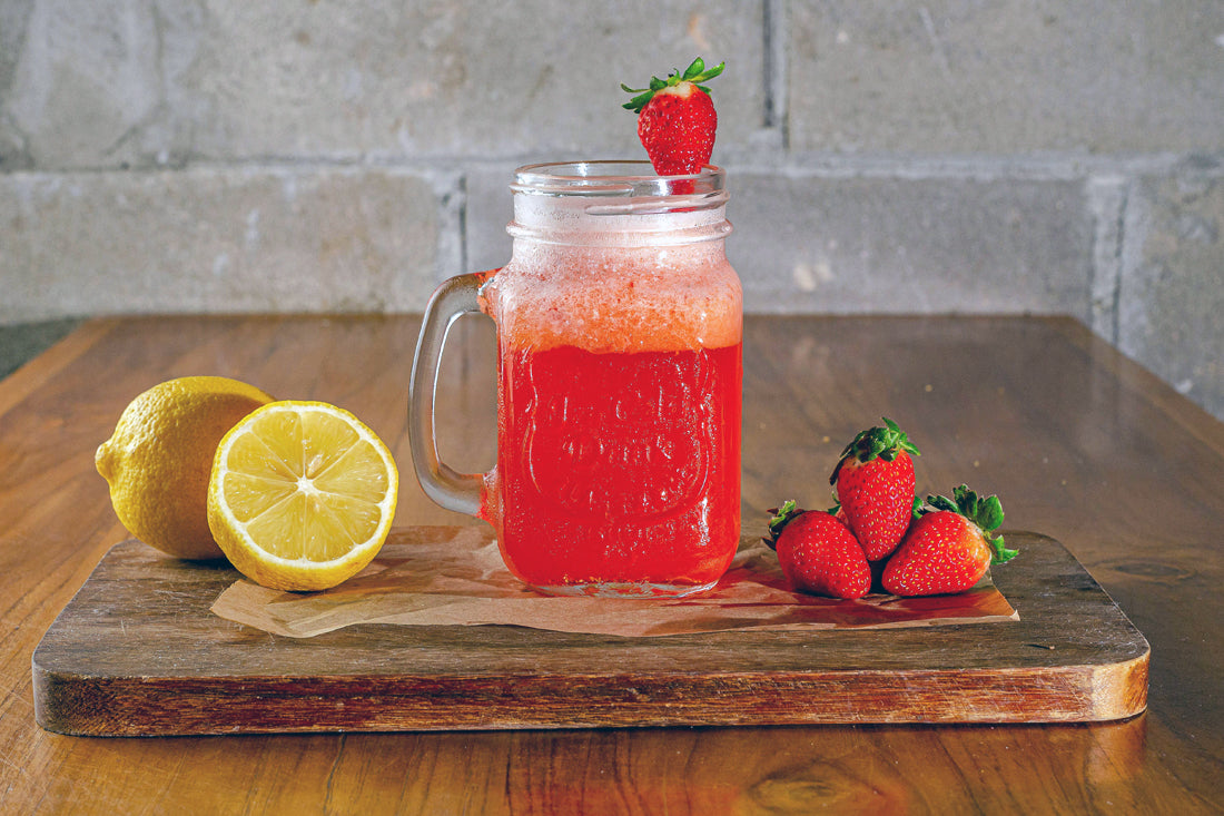 Refreshing Strawberry Lemonade with a Zinc Boost